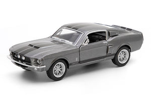 1:38 Ford Mustang Shelby GT500 (Assorted Colours)